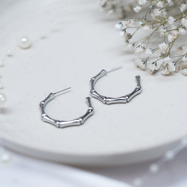 Lynx Sleek Silver Hoops